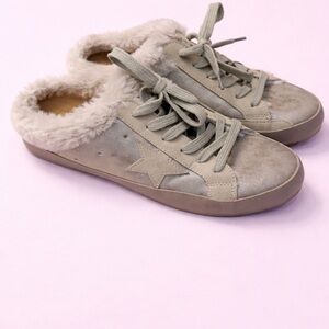 Shushop Women's Fuzzy Lined Sneakers
